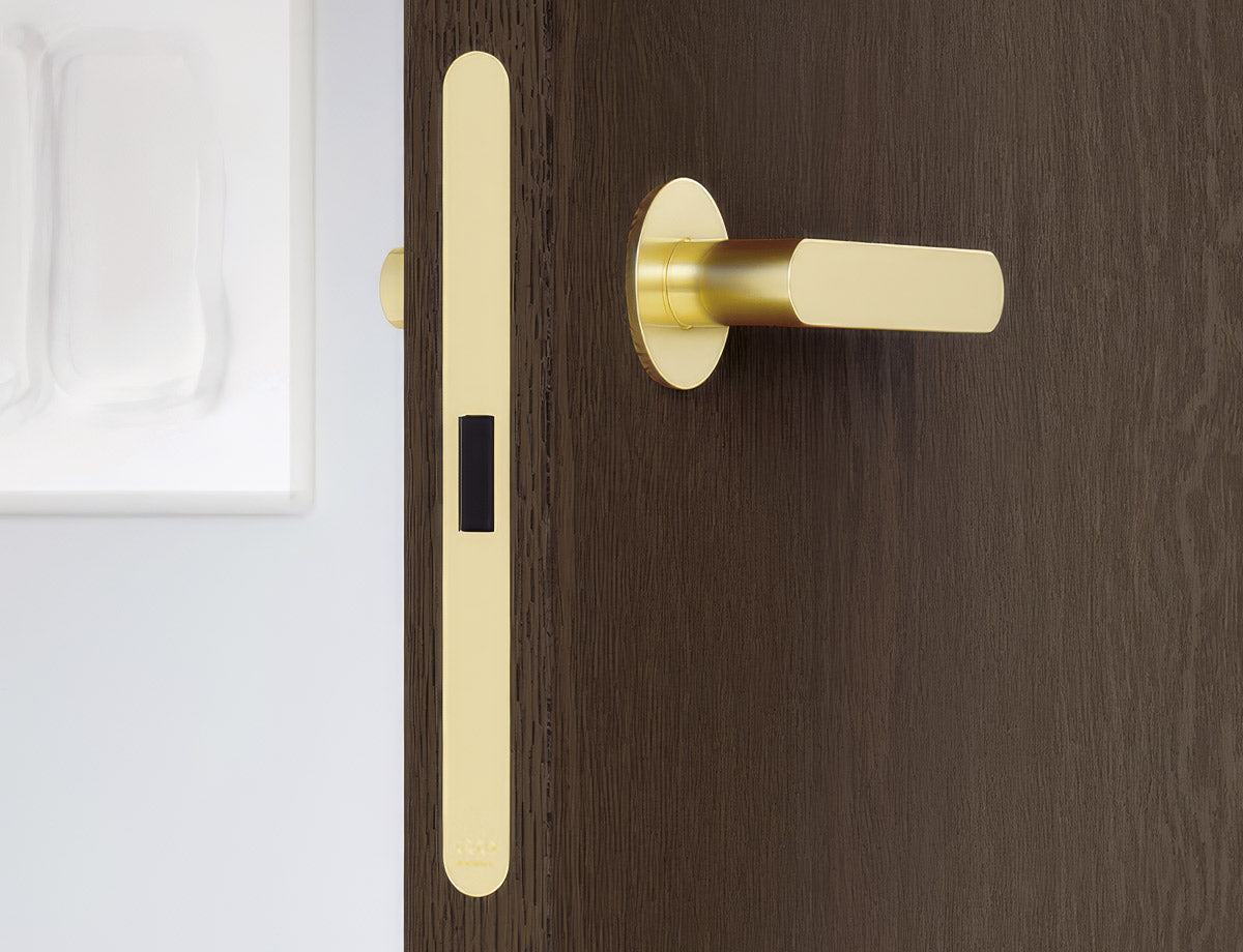 Close-up of magnetic latch used in Revolution XT
