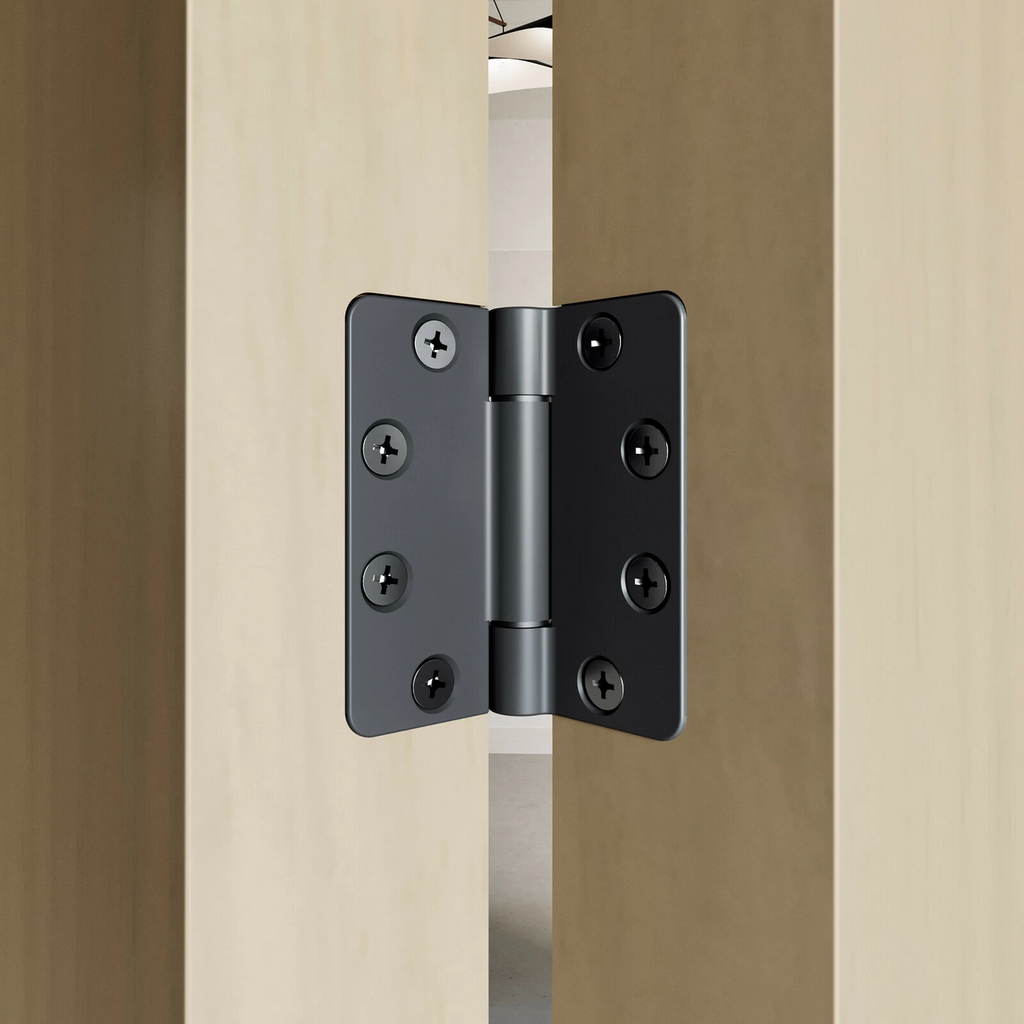 Close-up of hinges on Versatile